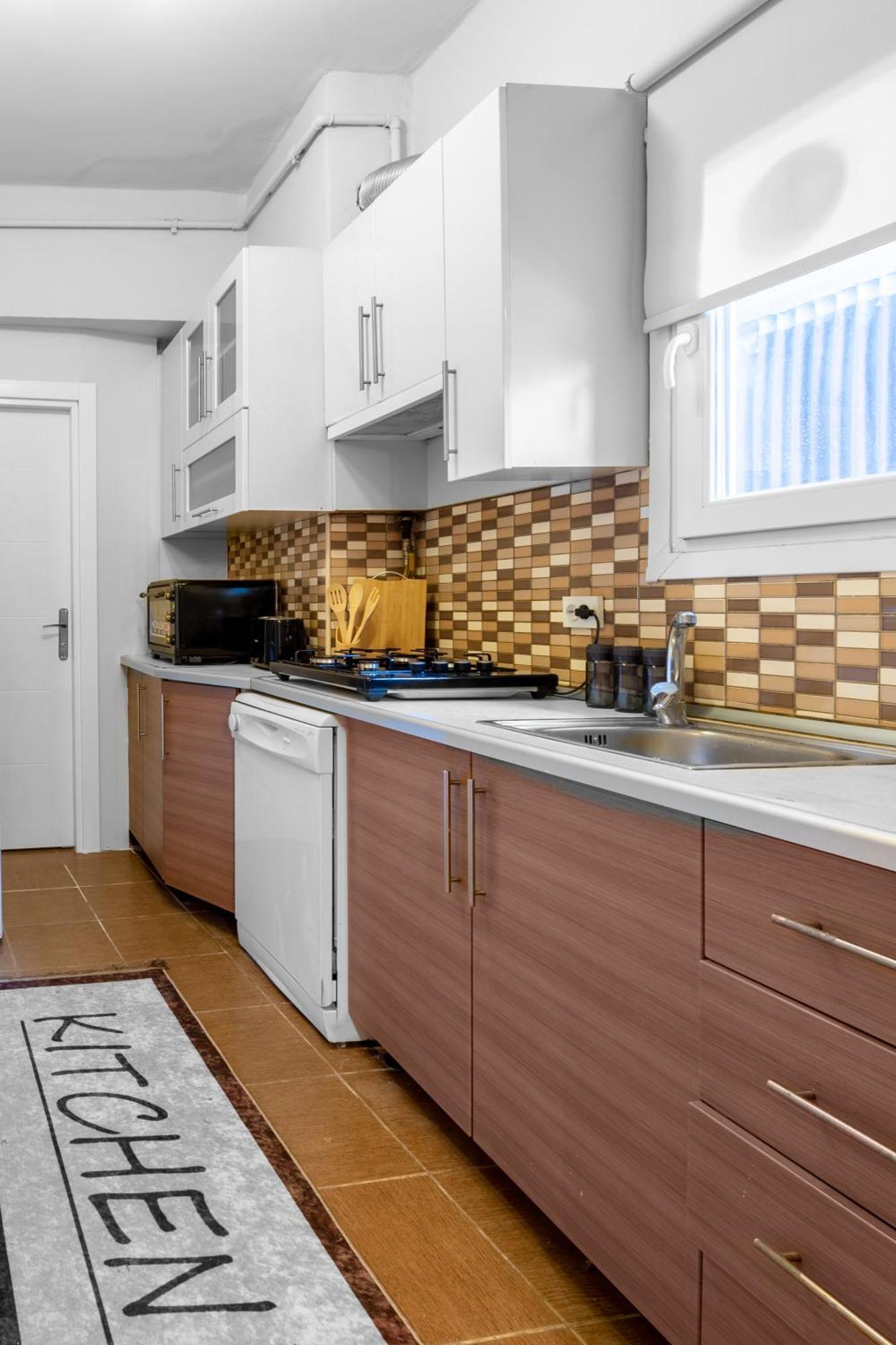 Fully Equipped & Modern Designed Spectacular 3br Apartament *