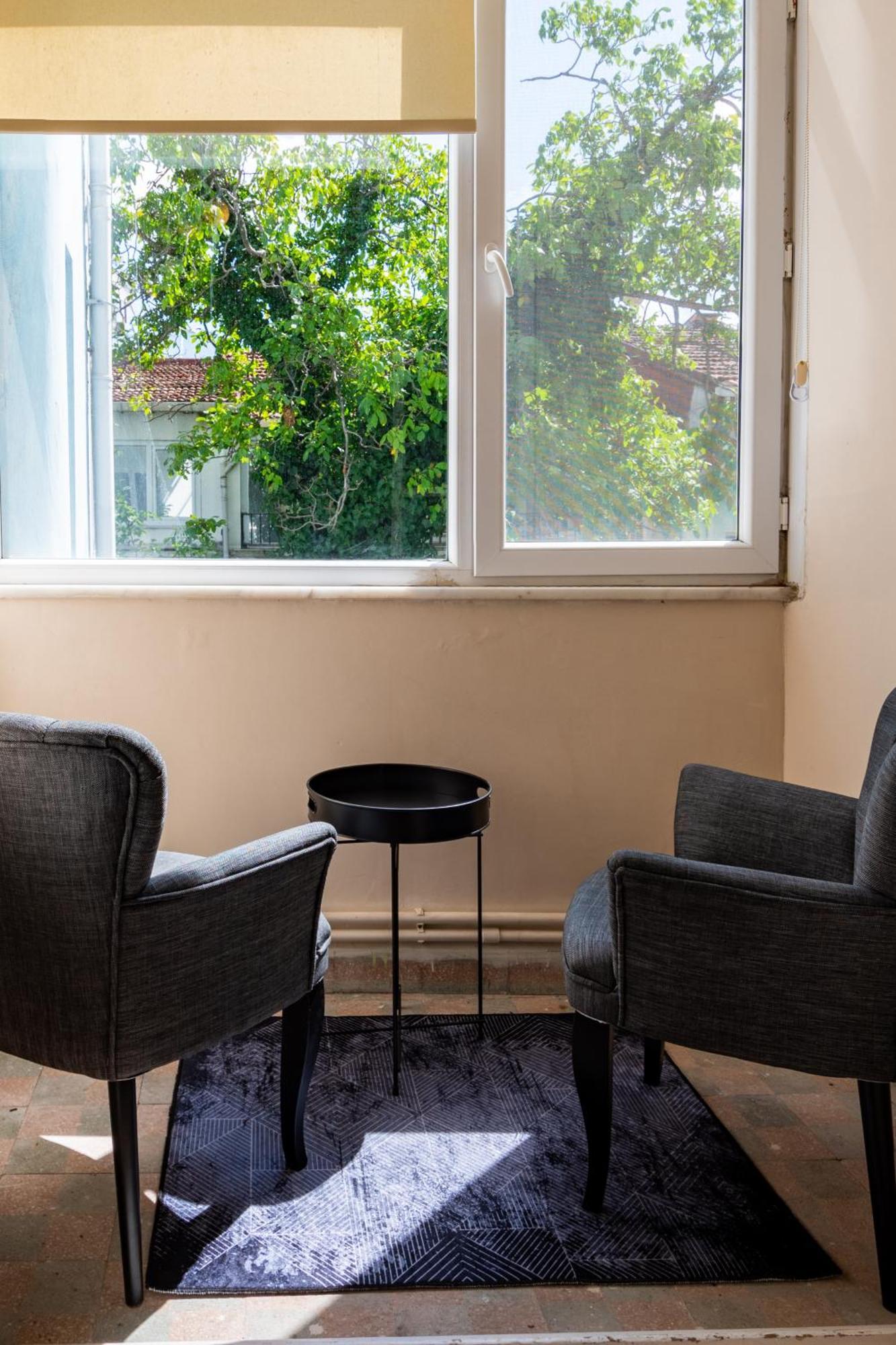 Fully Equipped & Modern Designed Spectacular 3br Istanboel